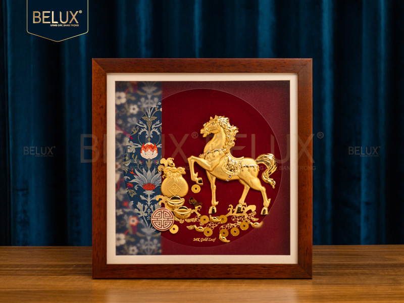 Tranh quà tặng bát mã dát vàng 24k 30x30cm